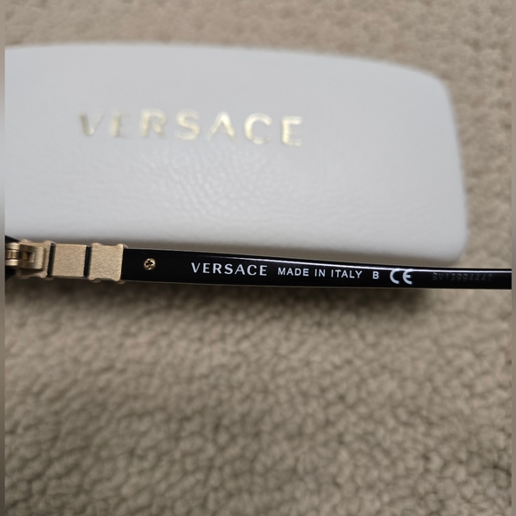 Versace frames - Picture 4 of 9